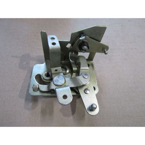 Mechanism locks lever right (GAZ)